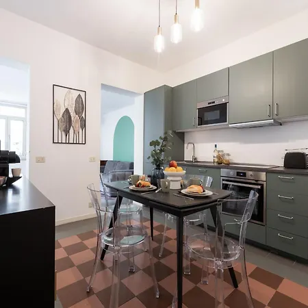 Apartment The Rent - Large A Few Steps From The Trevi Fountain Rome