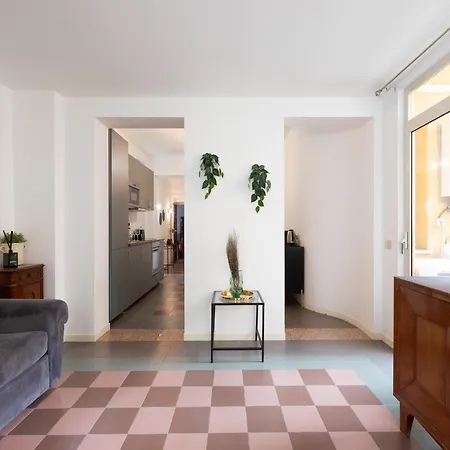 Apartment The Rent - Large A Few Steps From The Trevi Fountain *