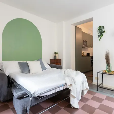 The Rent - Large A Few Steps From The Trevi Fountain Apartment Rome