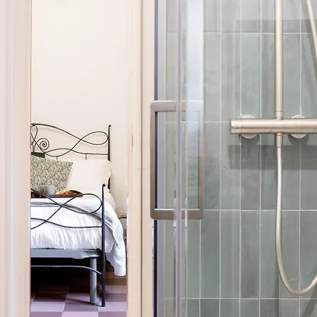 The Rent - Large A Few Steps From The Trevi Fountain Appartamento Roma